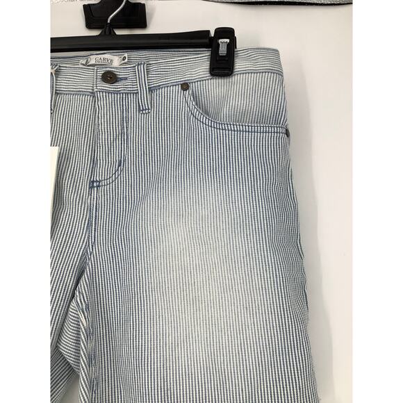 Carve Designs Women's 4 Blue White Oahu 6" Railroad Stripe Shorts Raw Hem G26-13 - Picture 3 of 9